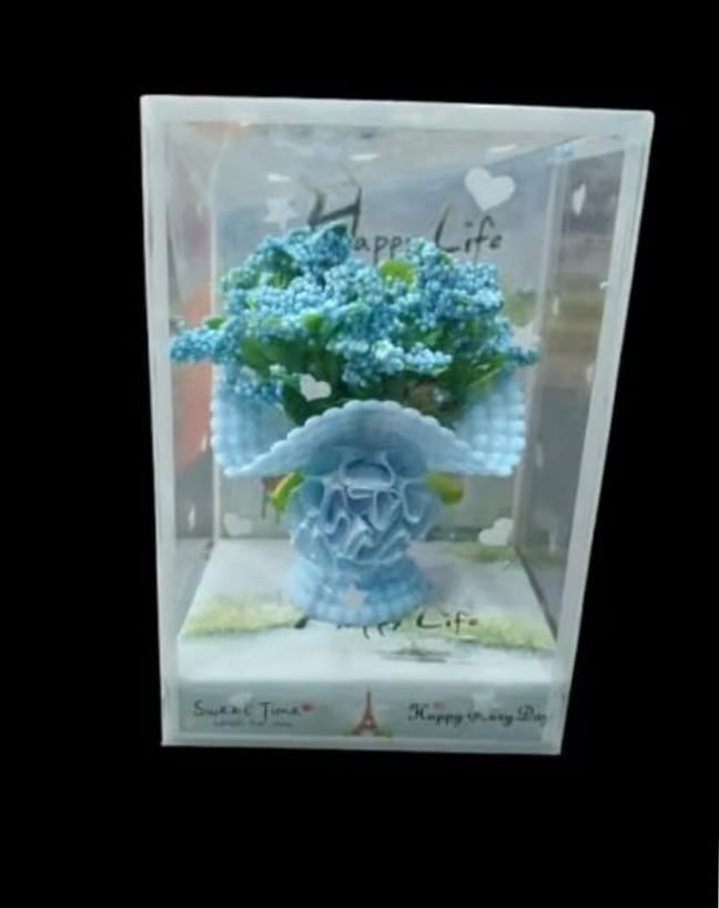 Elegant Showpieces